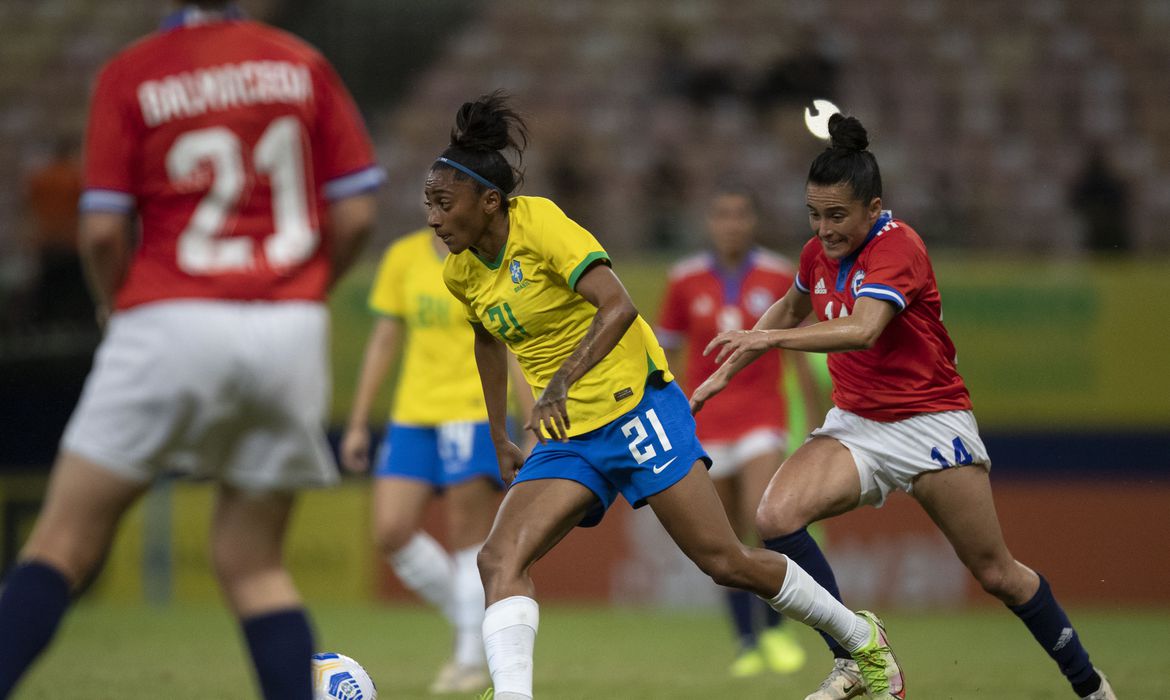 Seleção feminina encerra temporada com título do Torneio de Manaus